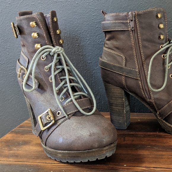 Coconuts Combat Booties - Picture 3 of 7